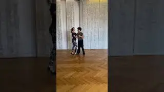 Tango Argentino 👉 Step of the day # 74 (Caminata girada - 