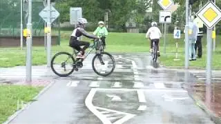 Mladé cyklisty zkoušelo i počasí