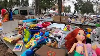 SOURCING AT THE LARGEST FLEA MARKET IN THE UNITED STATES!