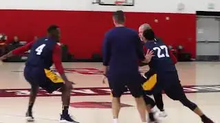Nuggets Coach Mike Malone PLAYS POINT GUARD DURING SCRIMMAGE!