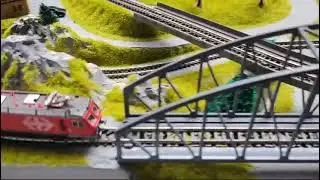 LOCOMOTIVA NA ESCALA Z (1:220).