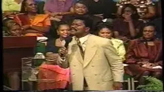 Short Clip Of COGIC Bishop Ron Gibson Teaching Back In The Day.
