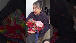 A woman has a baby without marriage.