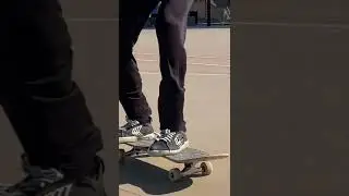 GLITCH TRICK a 360 underflip can look like a glitch at first glance #skateboarding