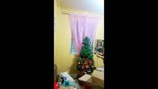 UNDECORATING MY CHRISTMAS TREE WITH ME🌲