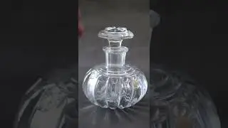 Старинный стеклянный флакон для духов - флакон для духов в форме колонны, около 1820-30-х годов.