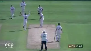 Warwickshire vs. Sussex - Specsavers County Championship - Day 2