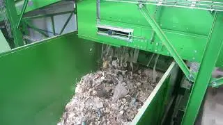 Reference 2015: RDF infeed hopper with 2 metering drums / EBS-Dosierbunker / Tr&eacute;mie doseuse pour CSR