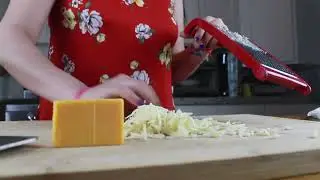 QUESADILLA with Side of Guacamole | The Mexican Food Channel