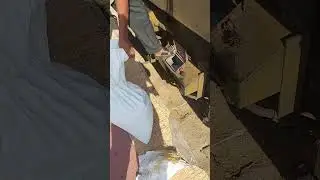 Sand filling to Locomotive//Train engine