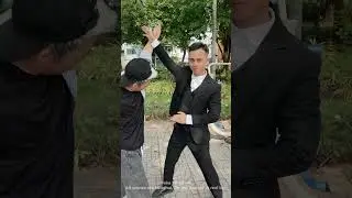 [3557]Safety first under threat[THAO SELF DEFENSE] #vothuat #kungfu #martialarts #shorts #defense