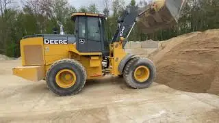 John Deere 624K