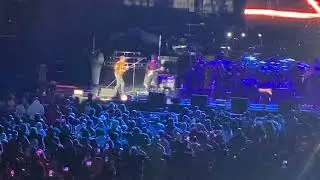 Charlie Wilson singing &ldquo;Computer Love&rdquo; live 2022 @ Crypto.com Center Los Angeles
