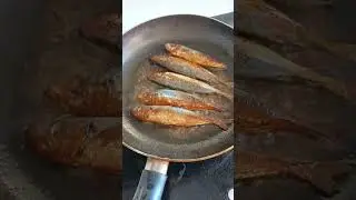 #fried #smoke #fish #satisfying #sound #yummy