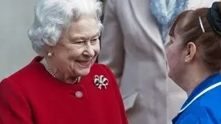 Queen leaves hospital after swift recovery