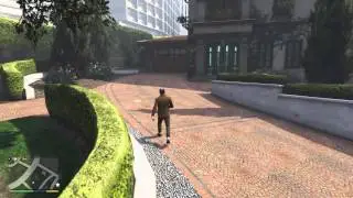 Grand Theft Auto V Michael house attack