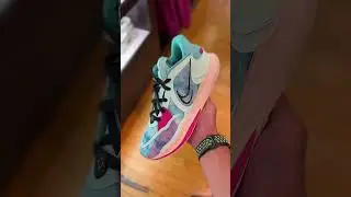Kyrie Low 5 Community 😍🔥