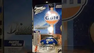No es HOT WHEELS! JOHNNY LIGHTNING! 1966 VW BEETLE! JOYOTA DEL MAL!! GRACIAS!! JOS&Eacute; P0R ENVIARLA!!!