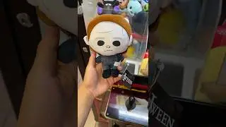 MICHAEL MYERS💀 Claw Machine WIN!🎃 #michaelmyers #clawmachine #halloween #johncarpenter