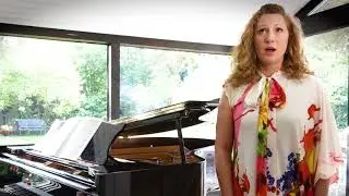 Rebecca Davis sings Desdemona's Ave Maria from Otello (Verdi) [Original Version]