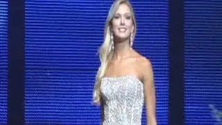 Blind beauty queen sees clear future