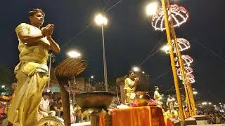 गंगा आरती दसस्वमेध घाट वाराणसी || ganga aarti dasaswamedh ghat varanasi @TechLearnGeography