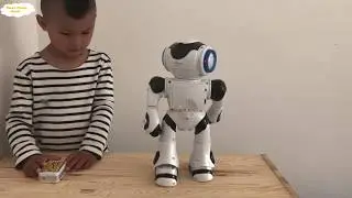Owen Funny World - Play with Robot Powerman Lexibook