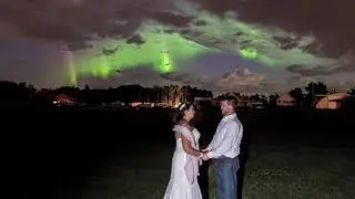 Alberta couple&rsquo;s wedding photo perfectly captures aurora borealis event