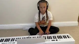MUSTAR 88 Key Piano Keyboard with Lighted Up Keys, Foldable Electric Piano Keyboard