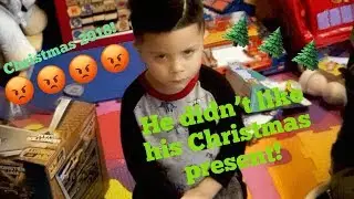 GIVING OUR KIDS BAD CHRISTMAS PRESENTS PRANK+CHRISTMAS 2018 VLOG!!!!!