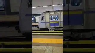 Прибытие поезда. Метро, Алма-Ата, Казахстан. Train arrival. Subway, Almaty, Kazakhstan.