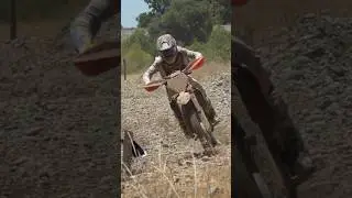 Mateo Oliveira sliding across the Marysville riverbed🔥