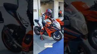 2022 KTM RC 390 Racing track.