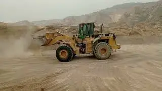 Damper loading loader| Eagle Associate| Loader loading damper truck 🚛. taxila. Zakir damper.