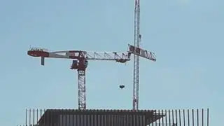 MILANO cantiere UNIPOL tower ) braccio GRU POTAIN MDT 319 configurato da 40 m a 30 metri.