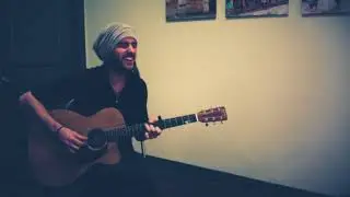 Sam Barker playing El Camino (cover) by Amos Lee
