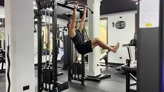 Hanging Ab Corkscrew &mdash; Quick Technique Demo
