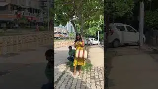 चप्पल चोर ले गया 🤣🤣 #shorts #ytshorts #youtubeshorts