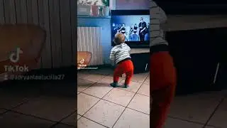 Ni&ntilde;o se hace viral en tik tok bailando 