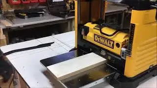 DW733 - Masina de rindeluit DEWALT