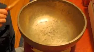 Jambati Singing Bowl Demonstration
