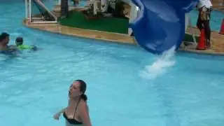 Oops en tobogán