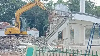 Pembongkaran Masjid Al- Chusna Sibulus, Sibalung - Kemranjen.