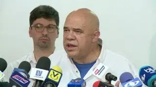 Oposici&oacute;n venezolana presiona al poder electoral para referendo