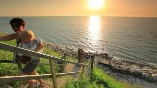 How to Earn Extra Money in Retirement and Travel