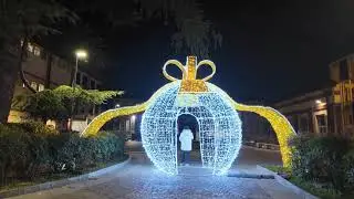 1945-(4K)-Luminarie di Gaggiano MI 08-12-2025 (Drone Flip)