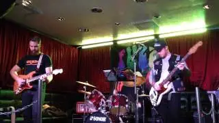 Rock band - Fuzz Dog