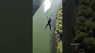 First stowed BASE jump. Man I miss the bridge!