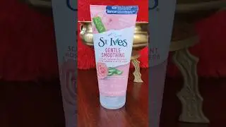 St Ives gentel smoothening body scrub Desincrustant Rose water & Aloe vera review Gently exfoliates