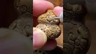 A small gourd with Tang Dynasty grass patterns#Carving#Nuclear carving#Purely hand-car